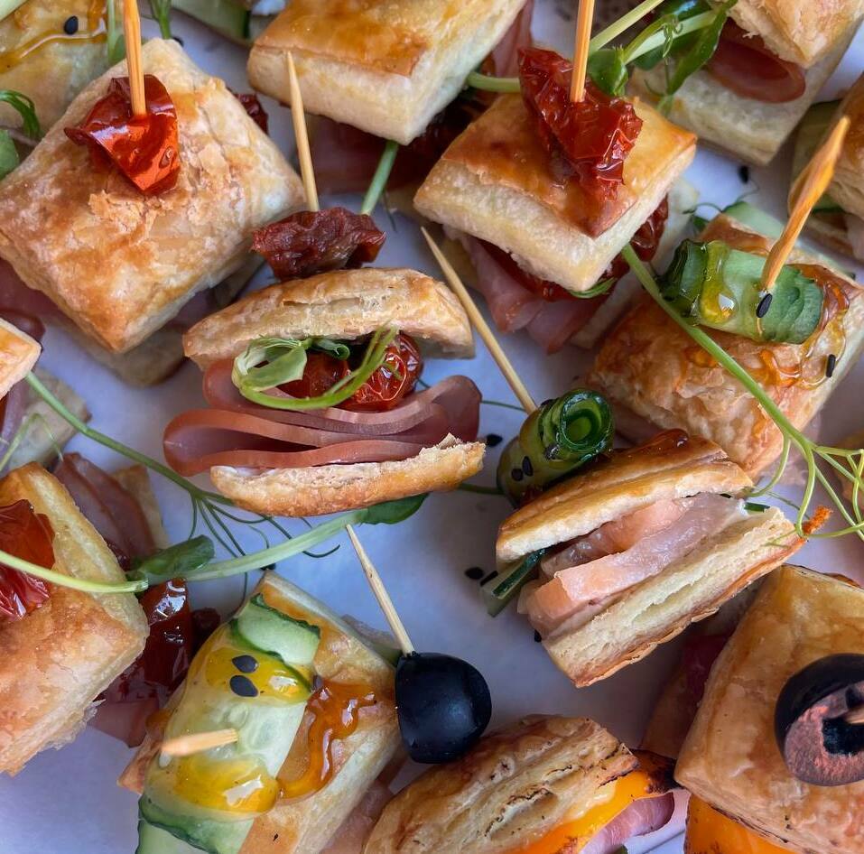 Клаб канапе Клаб канапе