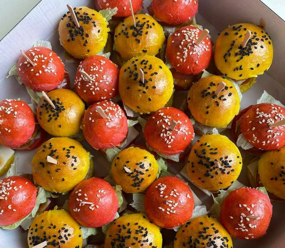 цветные мини бургеры цветные мини бургеры