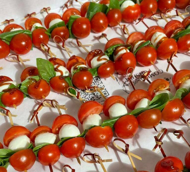 Комбо "Канапе капрезе" Комбо "Канапе капрезе"